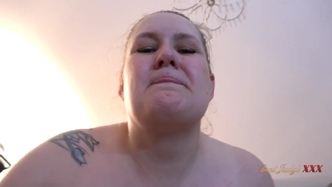 Preview of AuntJudysXXX Becky XXX